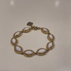 Kendra Scott Jewelry - Kendra Scott Gold & White Bracelet Kendra Scott Jewelry - Kendra Scott Gold & White Bracelet